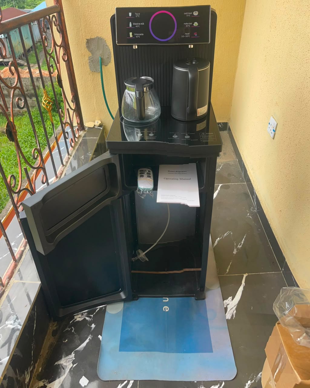Automatic Hot & Cold Water Dispenser with Tea Bar